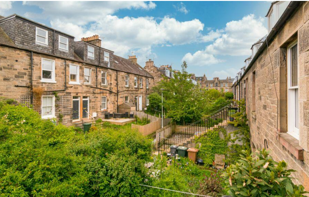 2 bed for sale in Argyll Terrace, Edinburgh EH11, £325,000