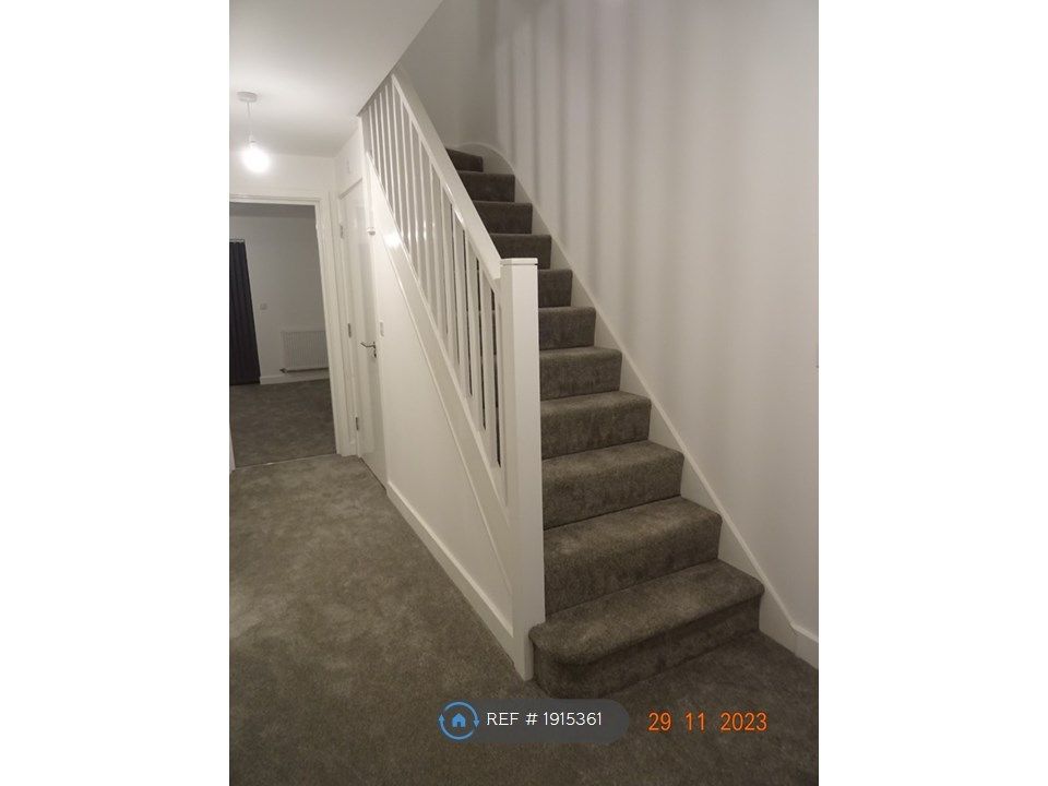 4 bed terraced house to rent in Magnolia Road, Leeds LS14, £3,500 pcm