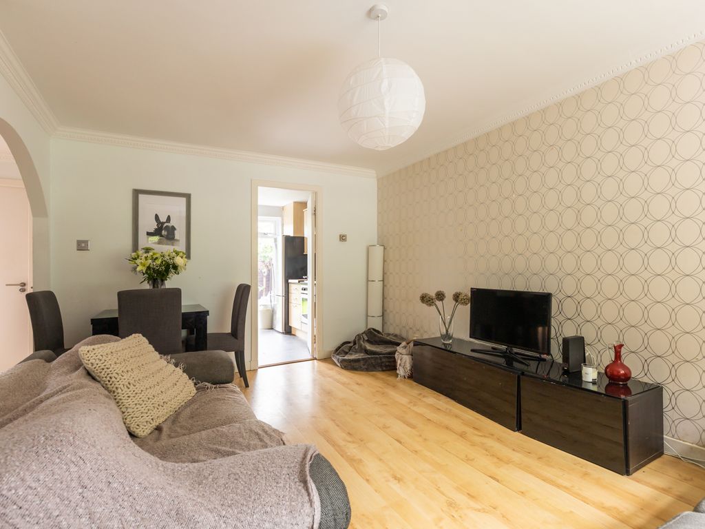 70 Gyle Park Gardens, Edinburgh EH12  