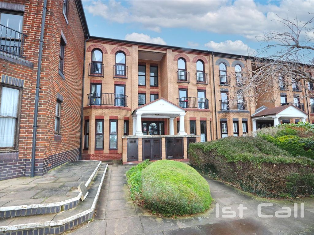 1 bed flat for sale in Marks Court, SouthendOnSea SS1, £170,000 Zoopla