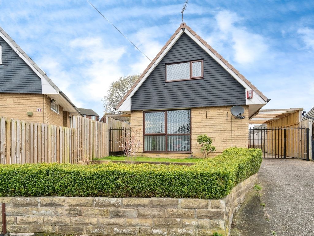 2 bed detached bungalow for sale in Warrenside, Deighton, Huddersfield