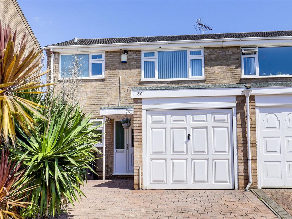 3 bed semidetached house for sale in Oakdale Drive, Beeston, Nottinghamshire NG9 Zoopla