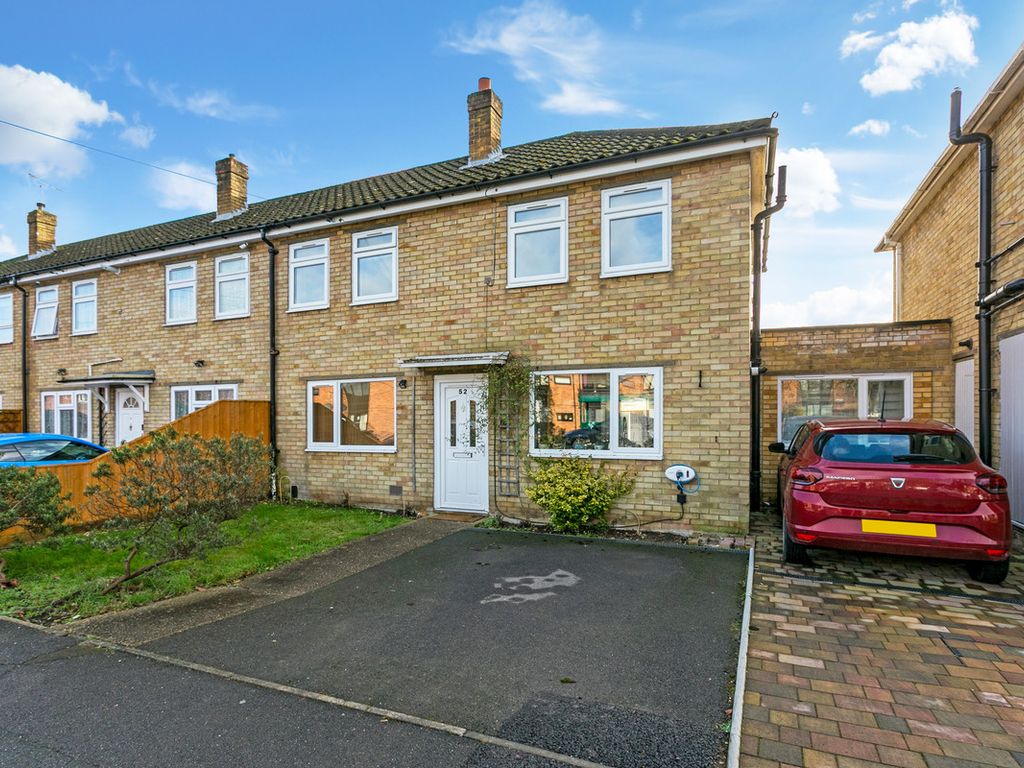3 bed terraced house for sale in Queens Road, Marlow SL7, £610,000 Zoopla