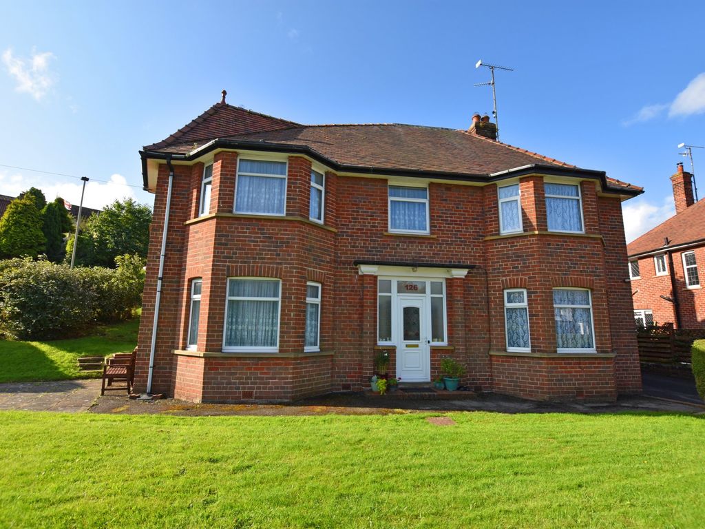 4 bed detached house for sale in Scalby Road, Scarborough YO12, £