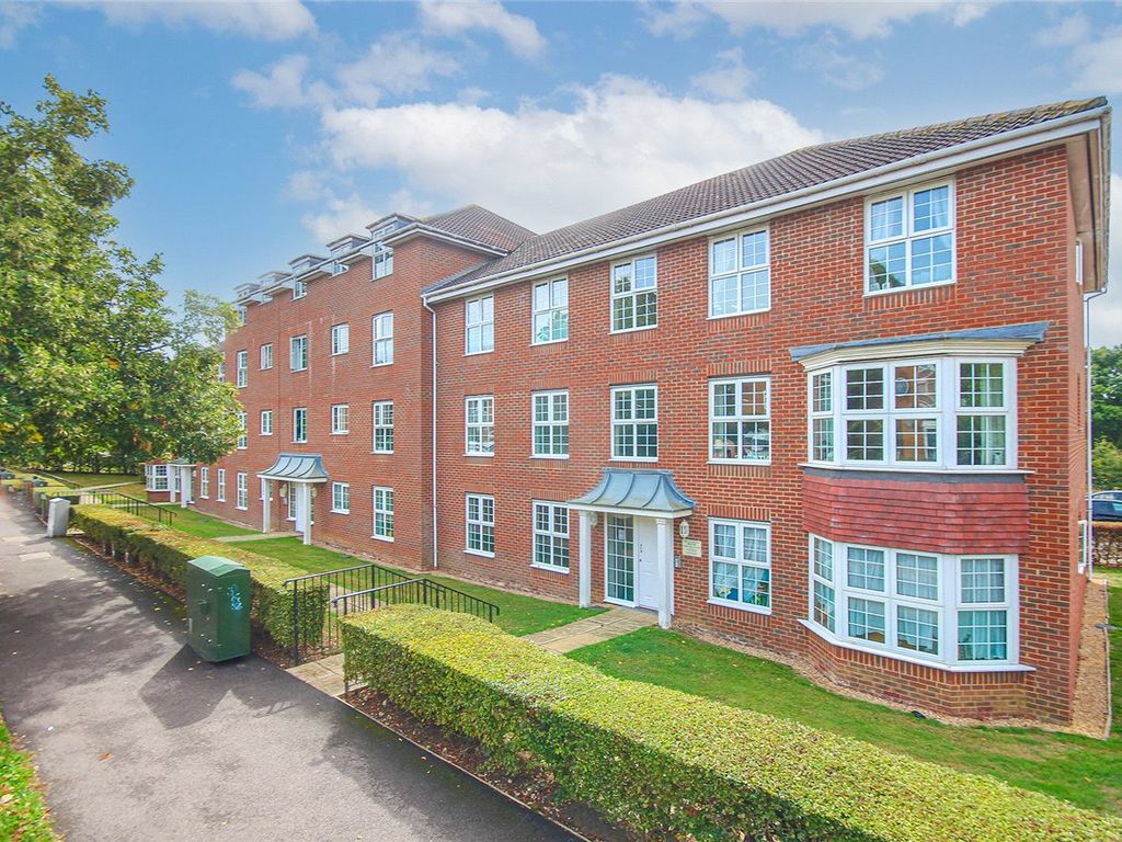 2 bed flat for sale in Beaumont House, Cole Green Lane, Welwyn Garden