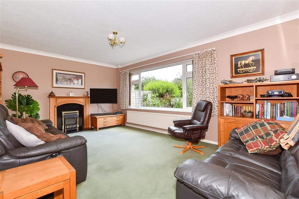 4 bed detached house for sale in Eddington Close, Maidstone, Kent ME15, £575,000 Zoopla