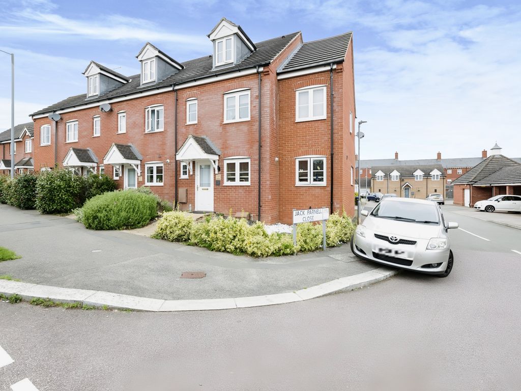 3 bed end terrace house for sale in Kent Road, Northampton NN5, £