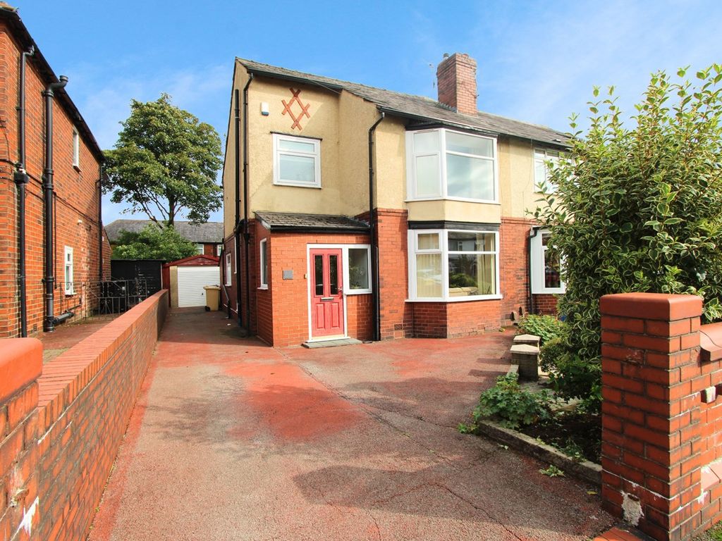3 bed semidetached house for sale in Rydal Road, Bolton BL1, £270,000