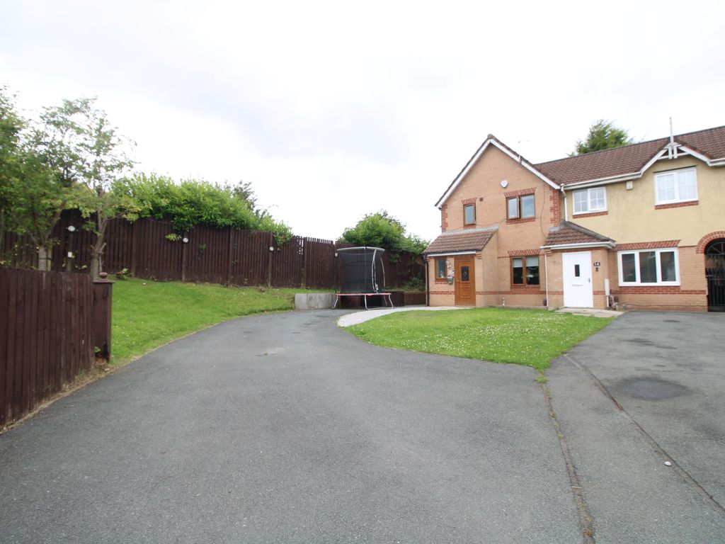 3 bed end terrace house for sale in Loweswater Road, Farnworth, Bolton BL4, £190,000 Zoopla