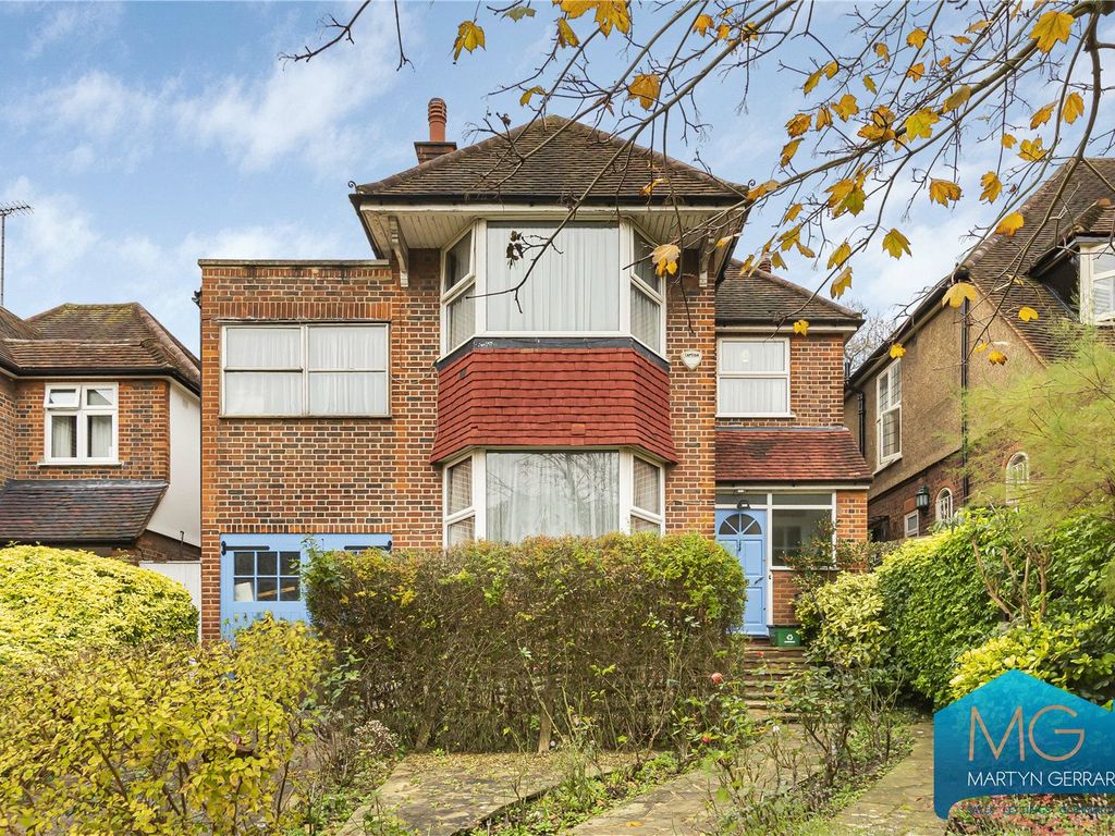 5 bed detached house for sale in Ringwood Avenue, London N2, £2,300,000