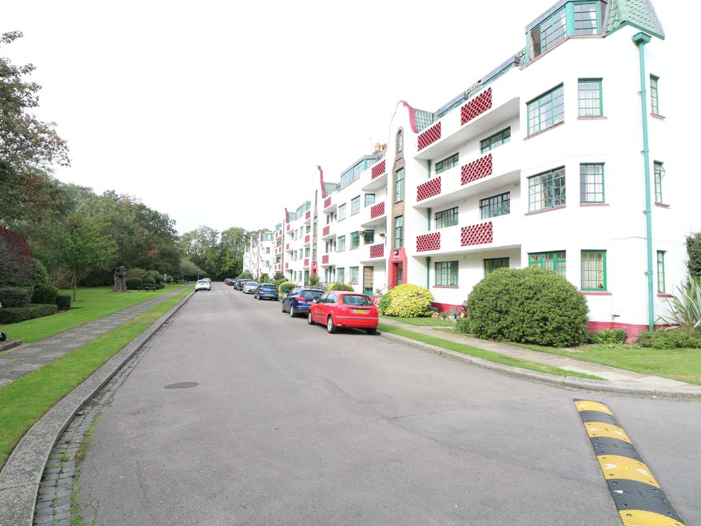 2 bed flat to rent in Ealing Village, Ealing, London W5, £1,700 pcm