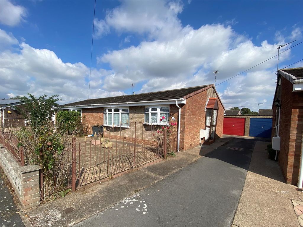 3 bed property for sale in Winchester Close, Hull HU9, £118,000 Zoopla