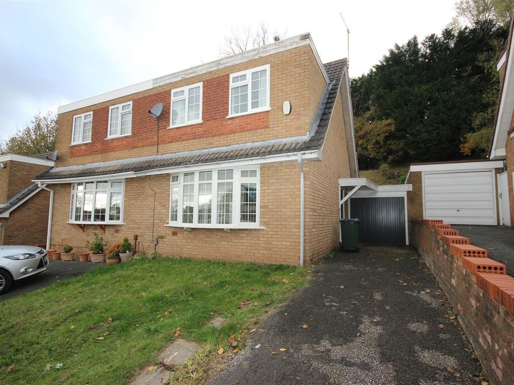 2 bed semidetached house to rent in Hardwick Drive, Halesowen B62, £