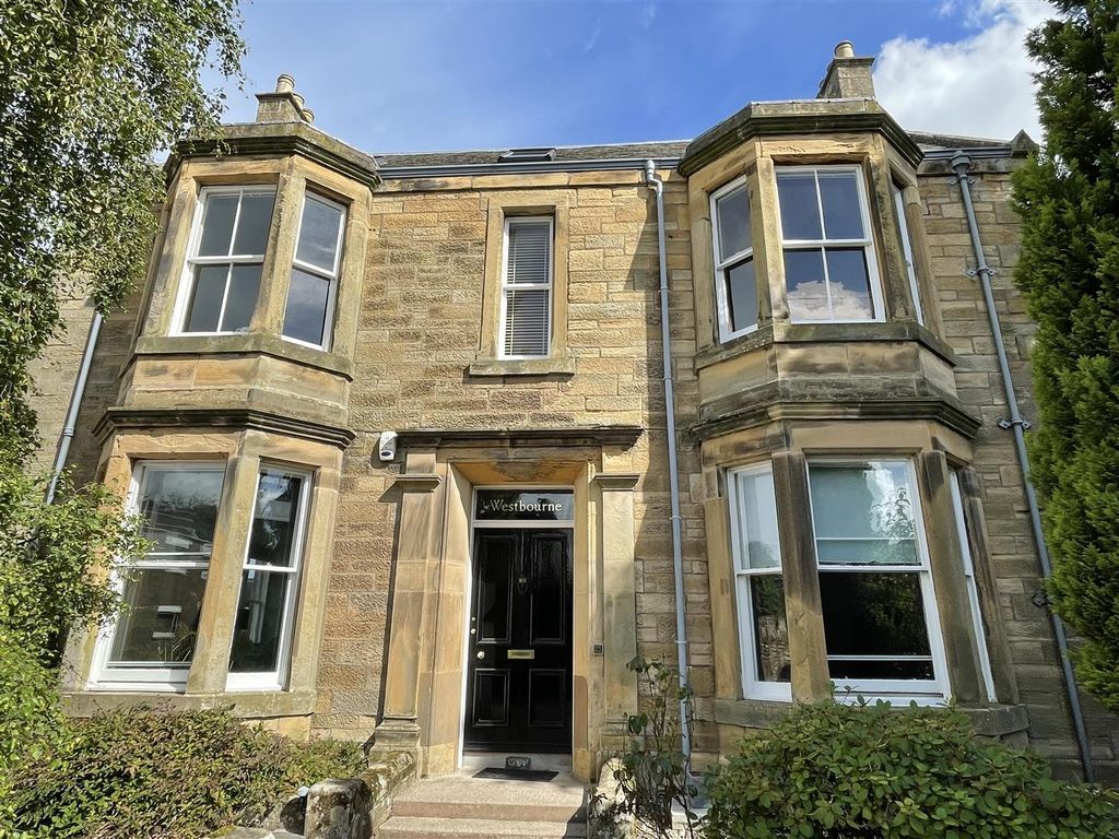 6 bed for sale in Upper Westbourne, 34 Westfield Avenue