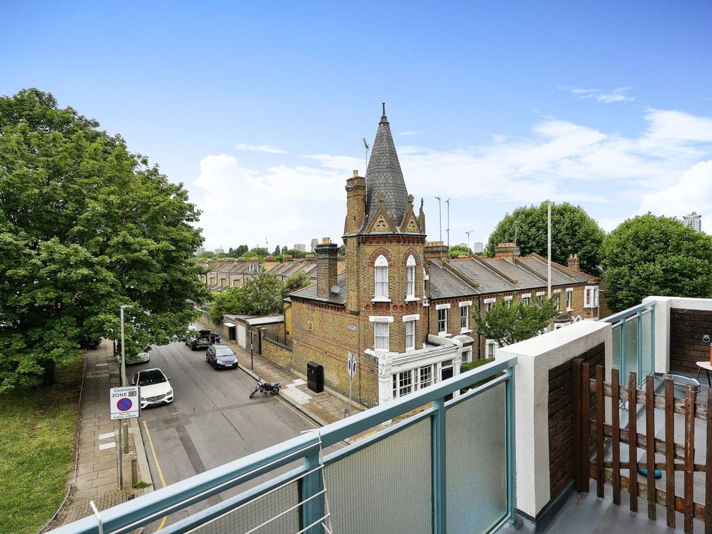 2 bed for sale in Grayshott Road, London SW11 Zoopla