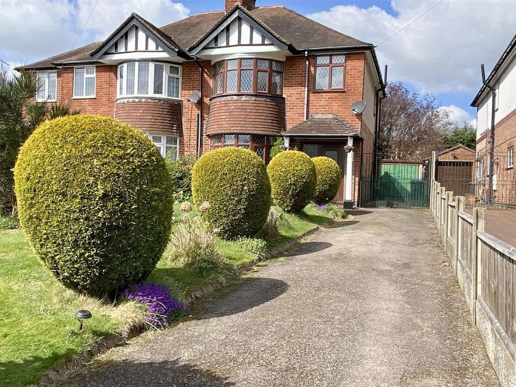 3 bed semidetached house for sale in Wolvey Road, Burbage, Hinckley