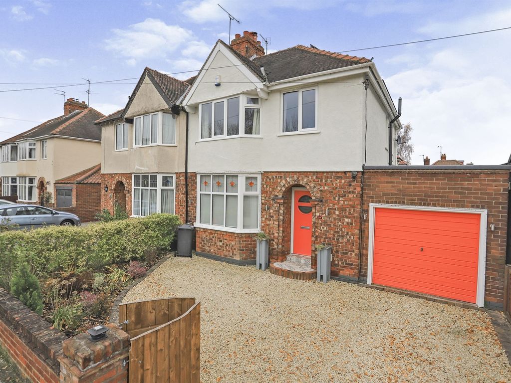 3 bed semidetached house for sale in Elmfield Avenue, York YO31 Zoopla