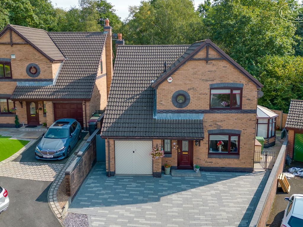 4 bed detached house for sale in Crowborough Close, Lostock, Bolton BL6