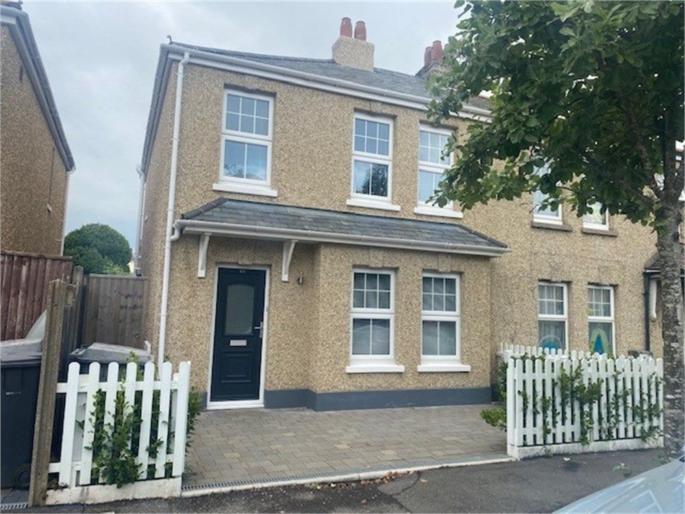 3 bed semidetached house to rent in Boreham Road, Dorset, Southbourne