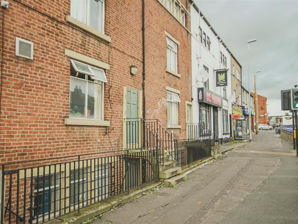 12 bed block of flats for sale in Halifax Road, Hurstead, Rochdale OL12