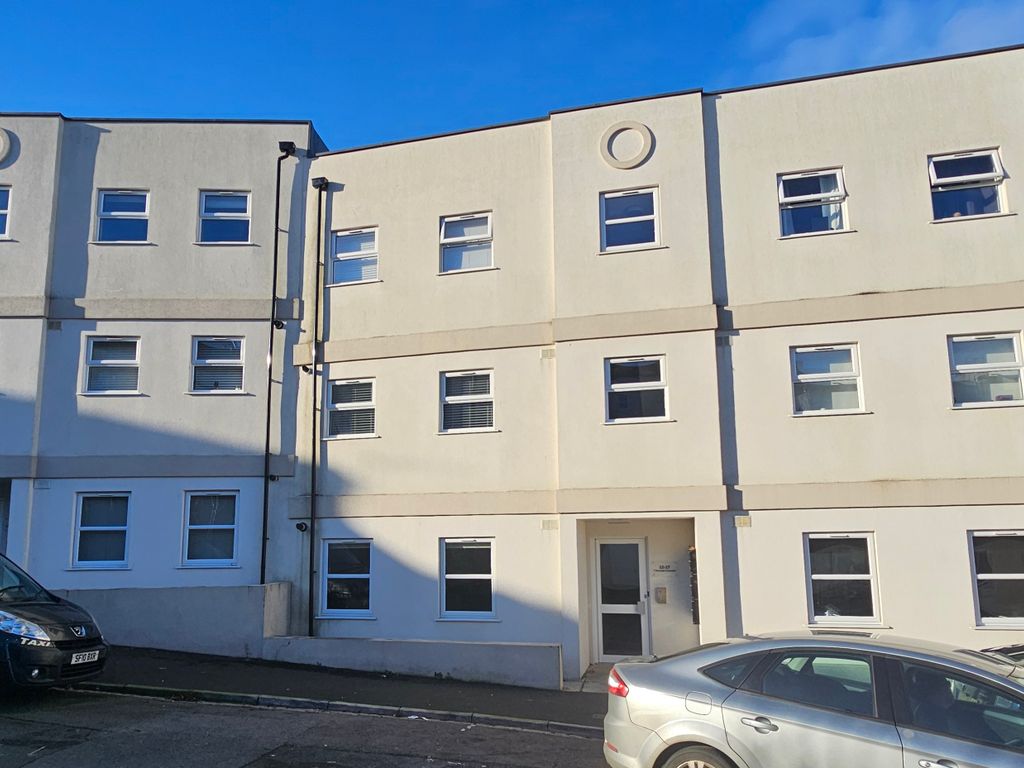 2 bed flat for sale in Arundel Crescent, Plymouth PL1, £175,000 Zoopla