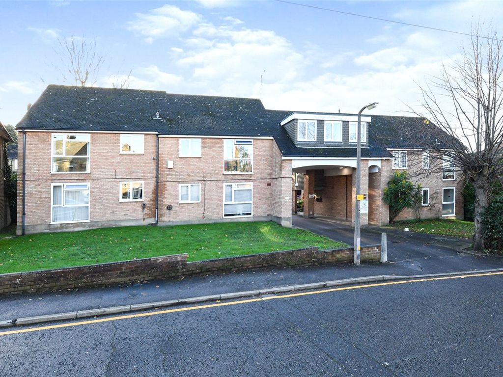 1 bed flat for sale in Junction Road, Warley, Brentwood CM14, £150,000 Zoopla