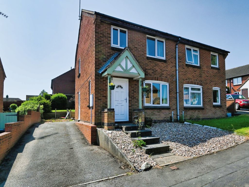 3 bed semidetached house for sale in Quelch Close, Hugglescote