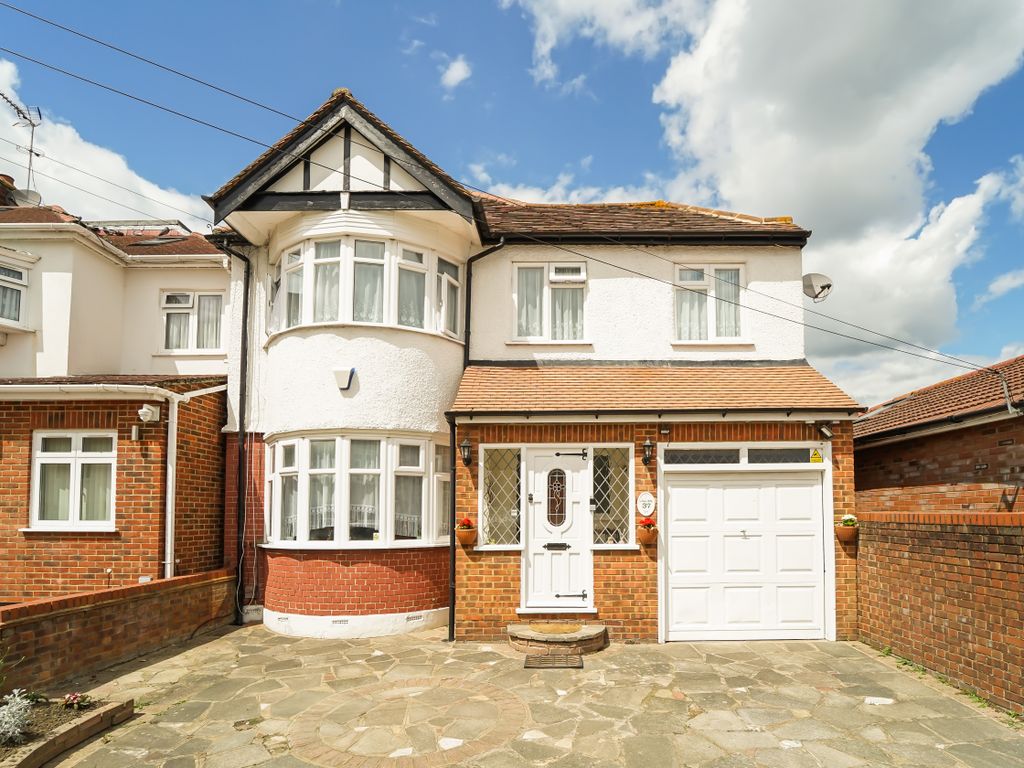 4 bed detached house for sale in Grange Avenue, Stanmore, London HA7, £