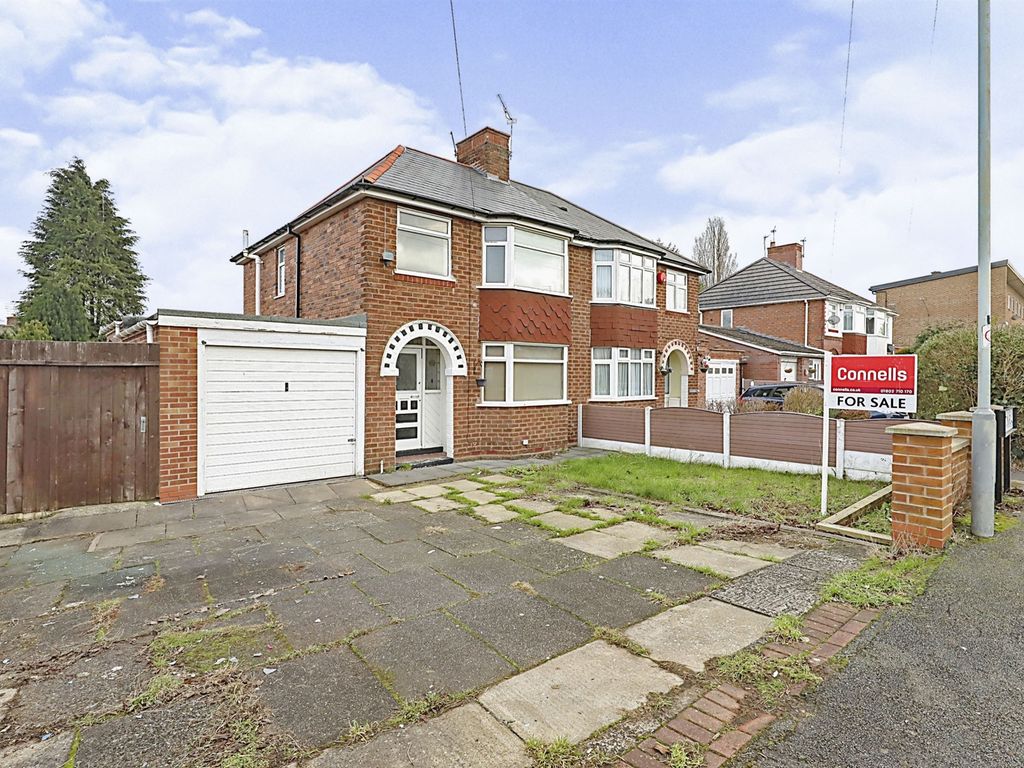 3 bed semidetached house for sale in Hampton Road, Oxley
