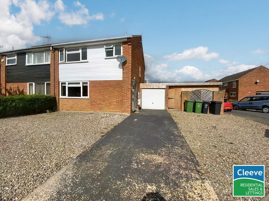 3 bed semidetached house to rent in Homestead Close, Bredon