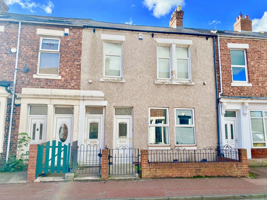 2 bed flat to rent in Station Road, Bill Quay, Gateshead, Tyne & Wear