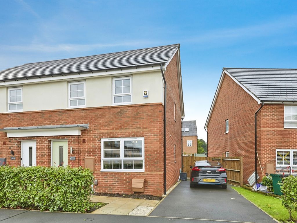 3 bed semidetached house for sale in Isla Close, Mickleover, Derby DE3