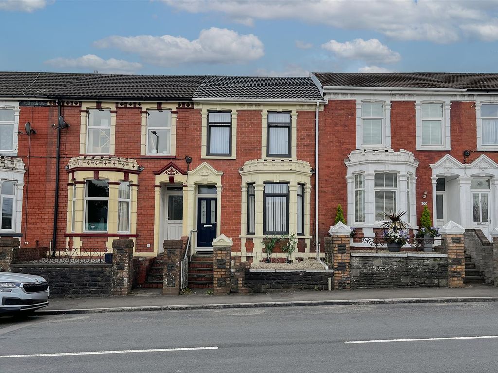 3 bed property for sale in Gwerthonor Place, Gilfach, Bargoed CF81, £