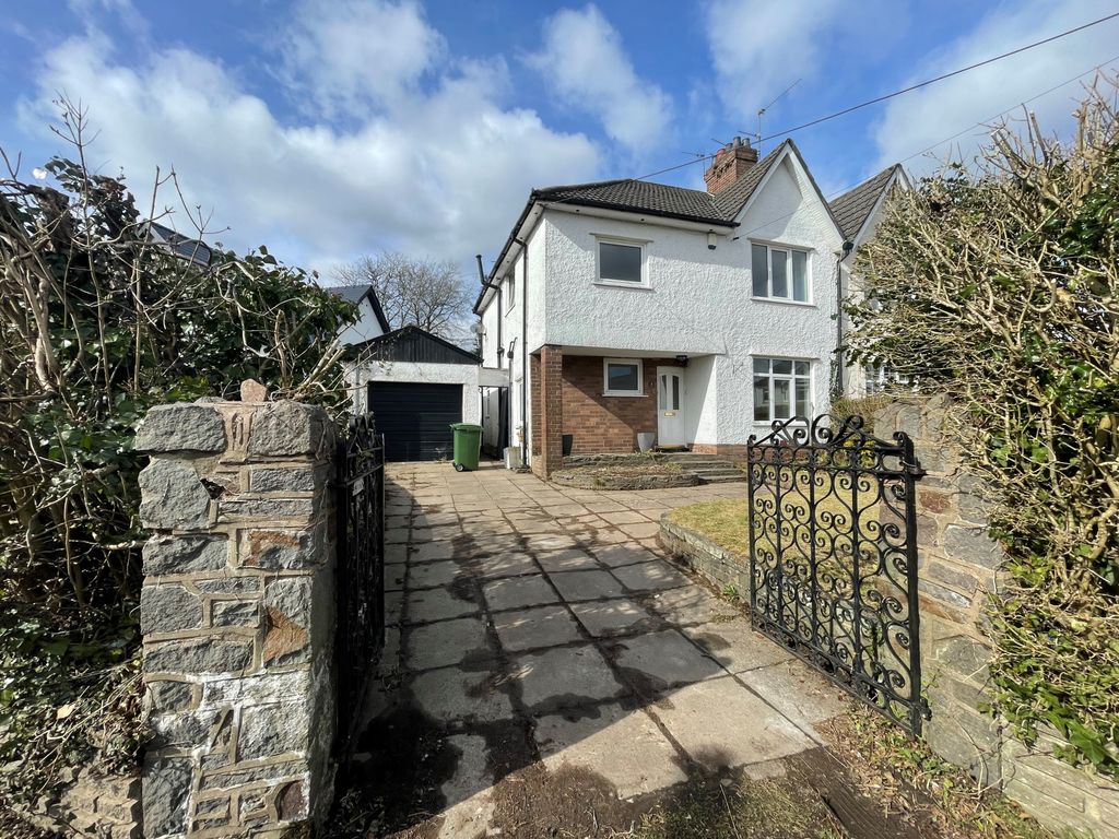 3 bed semidetached house to rent in Lon Ysgubor, Rhiwbina, Cardiff