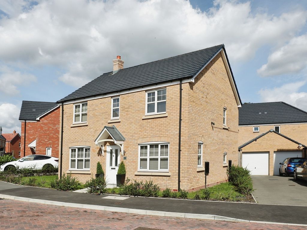 4 bed detached house for sale in Skylark Rise, Whittington, Worcester
