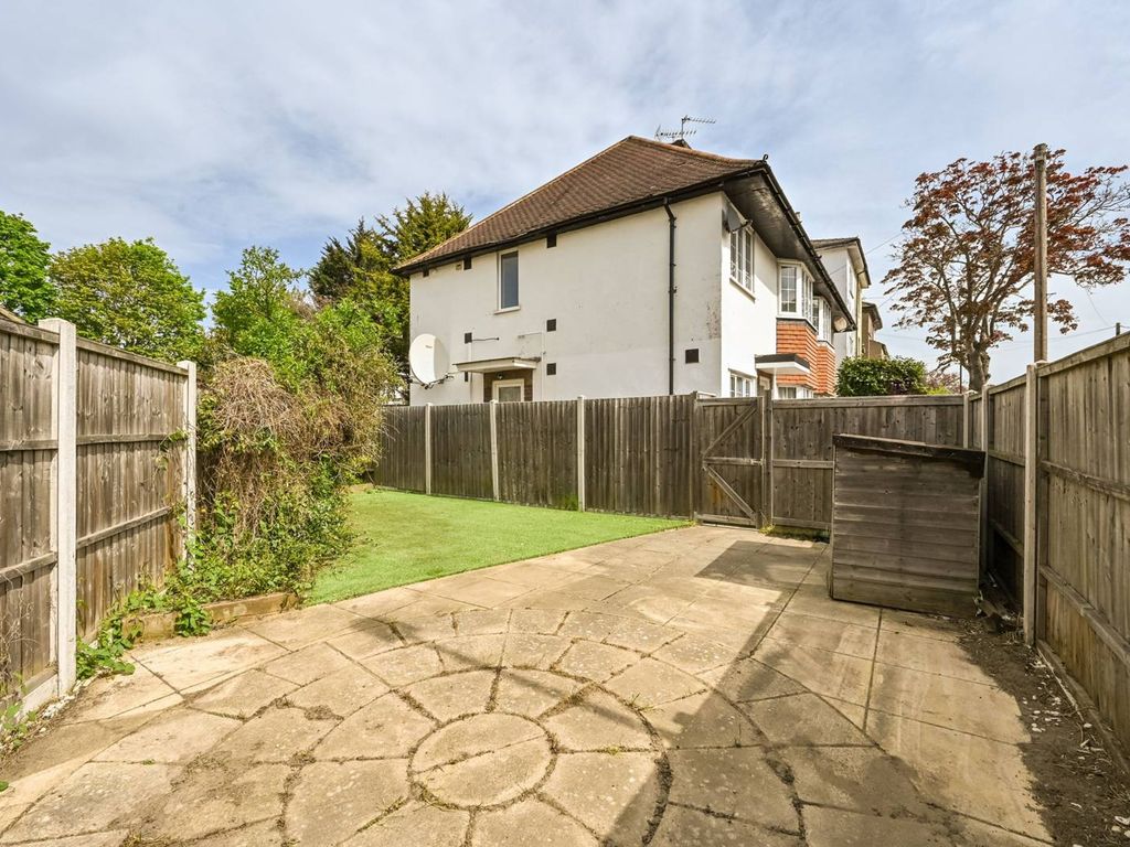 2 bed to rent in Maswell Park Road, Hounslow TW3 Zoopla