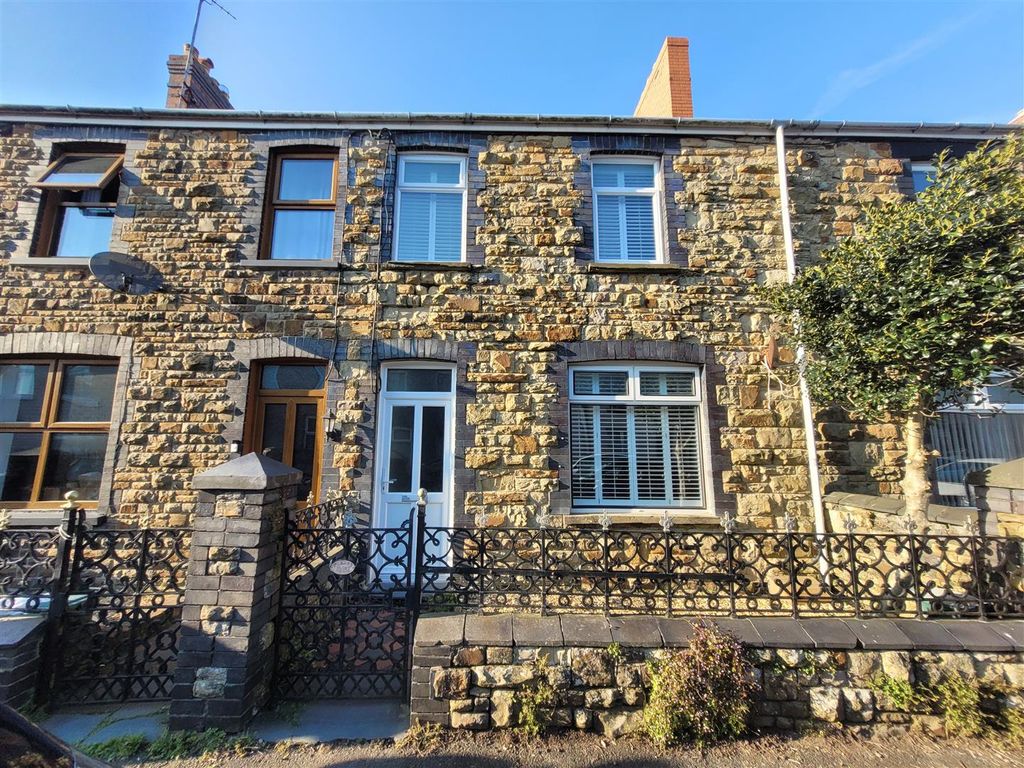 4 bed terraced house to rent in Warwick Road, Milford Haven SA73 Zoopla