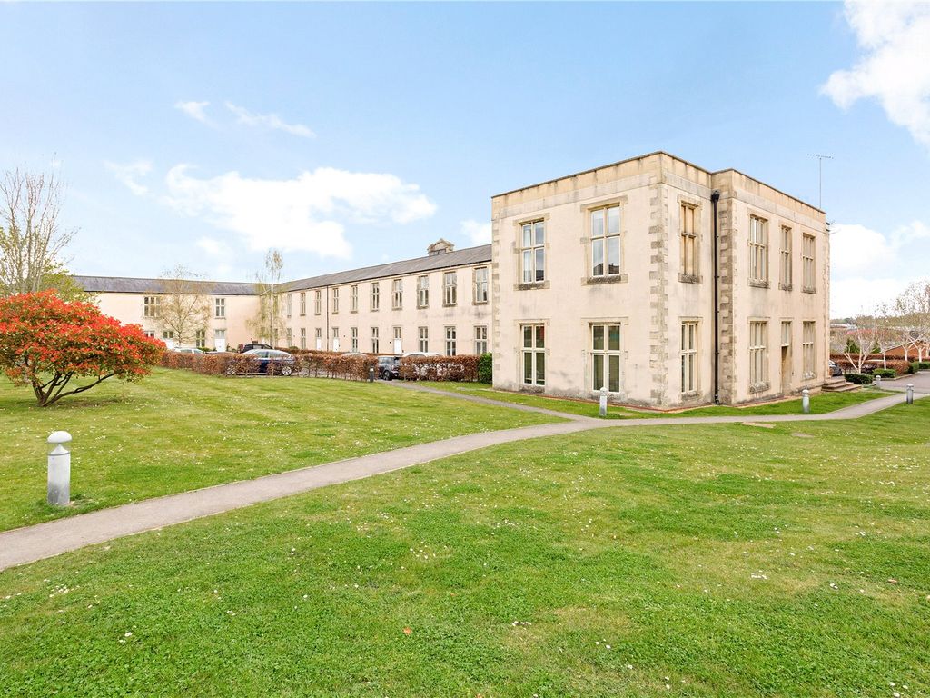 3 bed end terrace house for sale in Edward House, Royal Earlswood Park