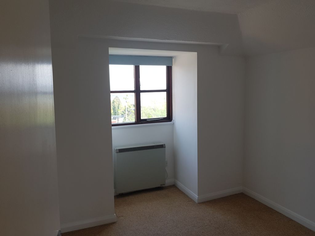 1 bed flat for sale in Mill Road, Strood, Rochester ME2 Zoopla