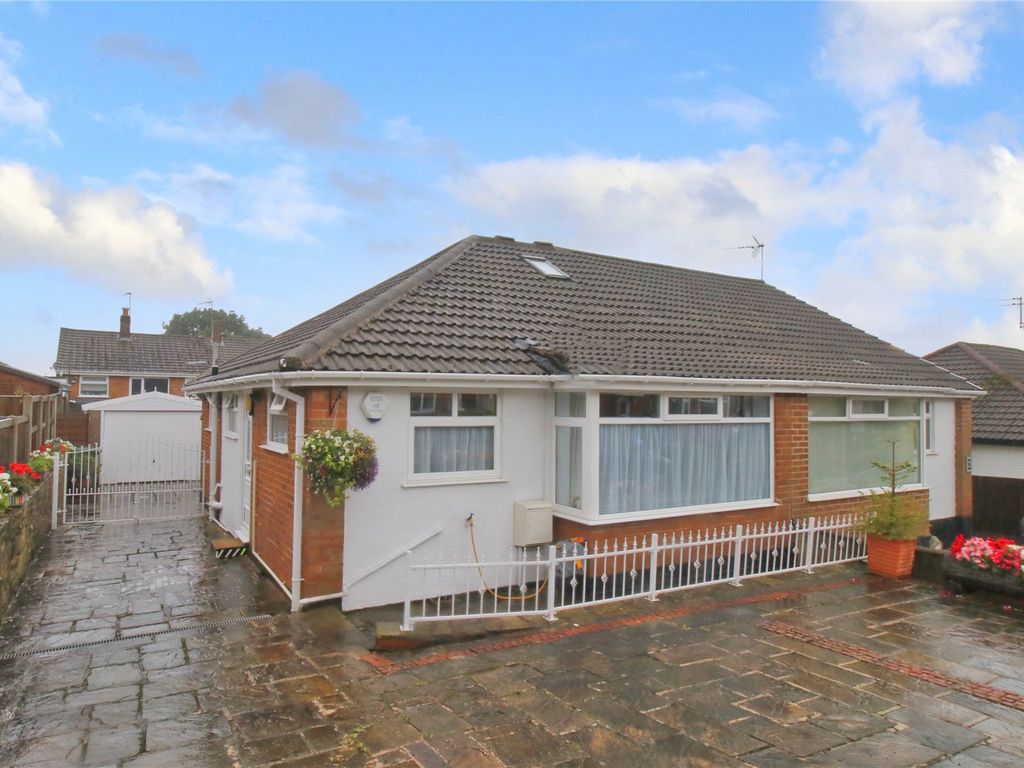 2 bed bungalow for sale in Kirkwood Grove, Cookridge, Leeds, West