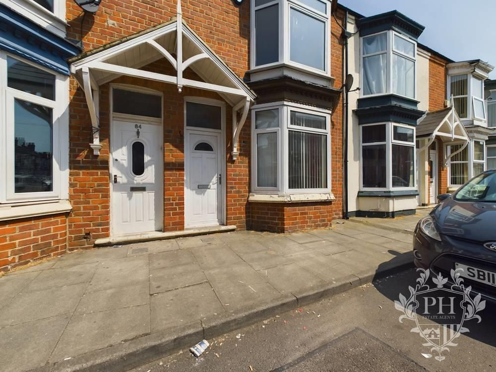 3 bed terraced house for sale in Crescent Road, Middlesbrough TS1 Zoopla