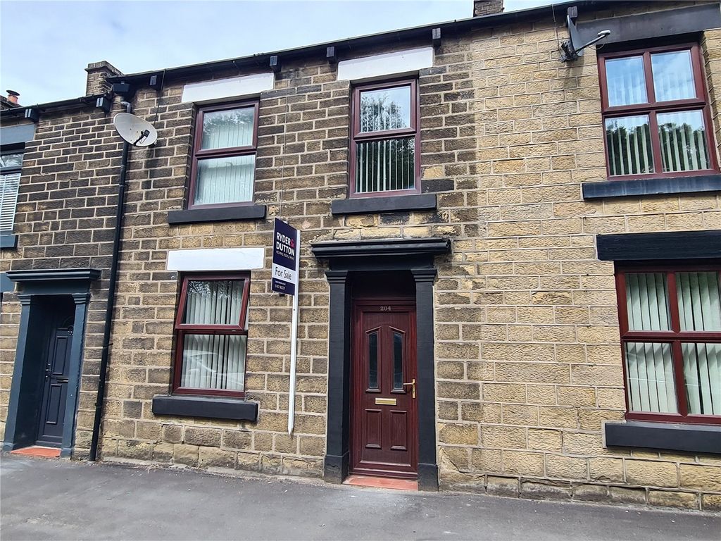 3 bed terraced house for sale in High Street West, Glossop, Derbyshire