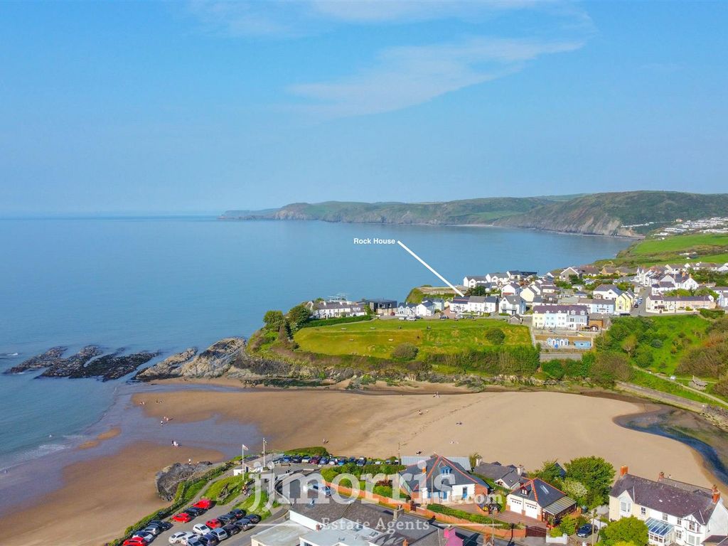 3 bed semidetached house for sale in Aberporth, Cardigan SA43, £