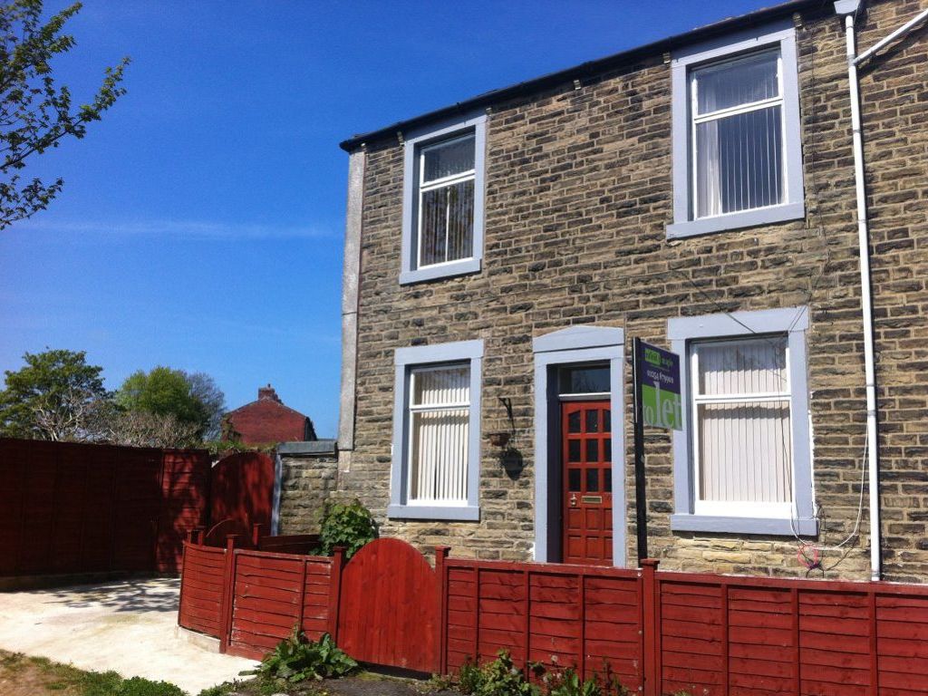 2 bed terraced house to rent in Railway Terrace, Great Harwood