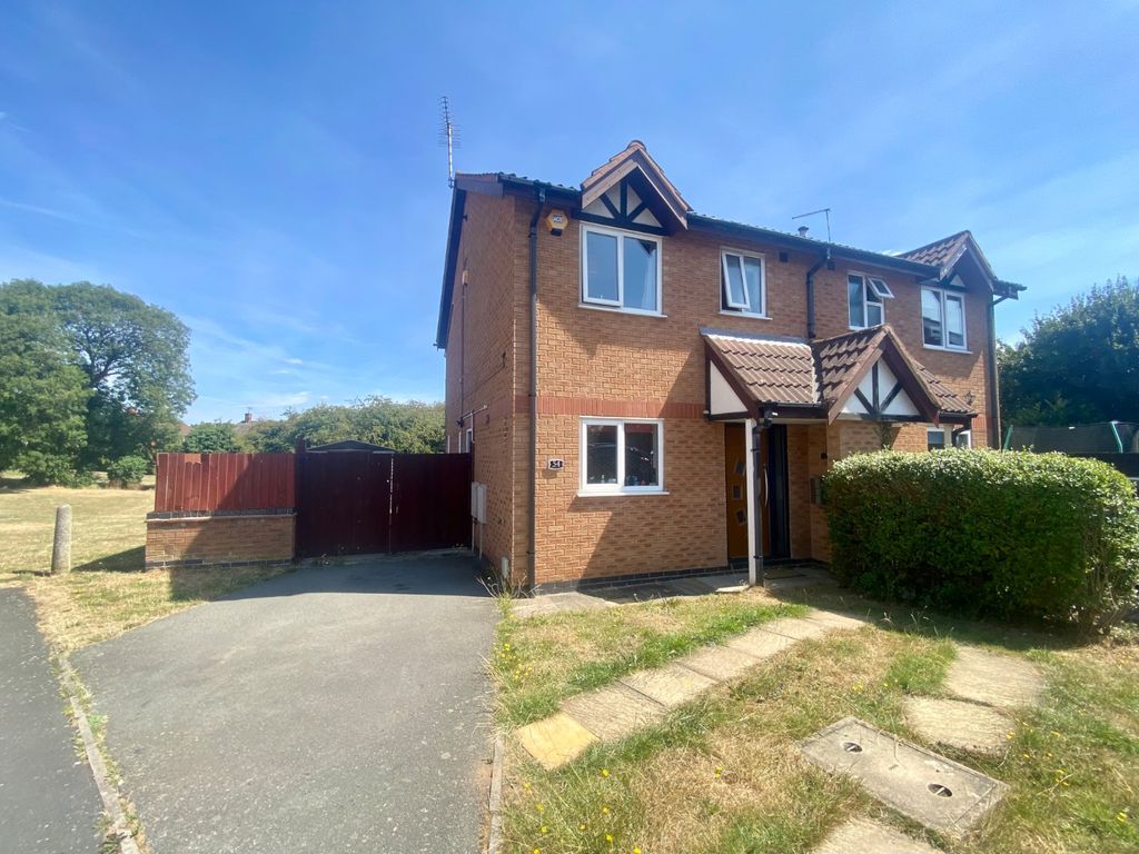 3 bed semidetached house for sale in Woodhouse Road, Narborough