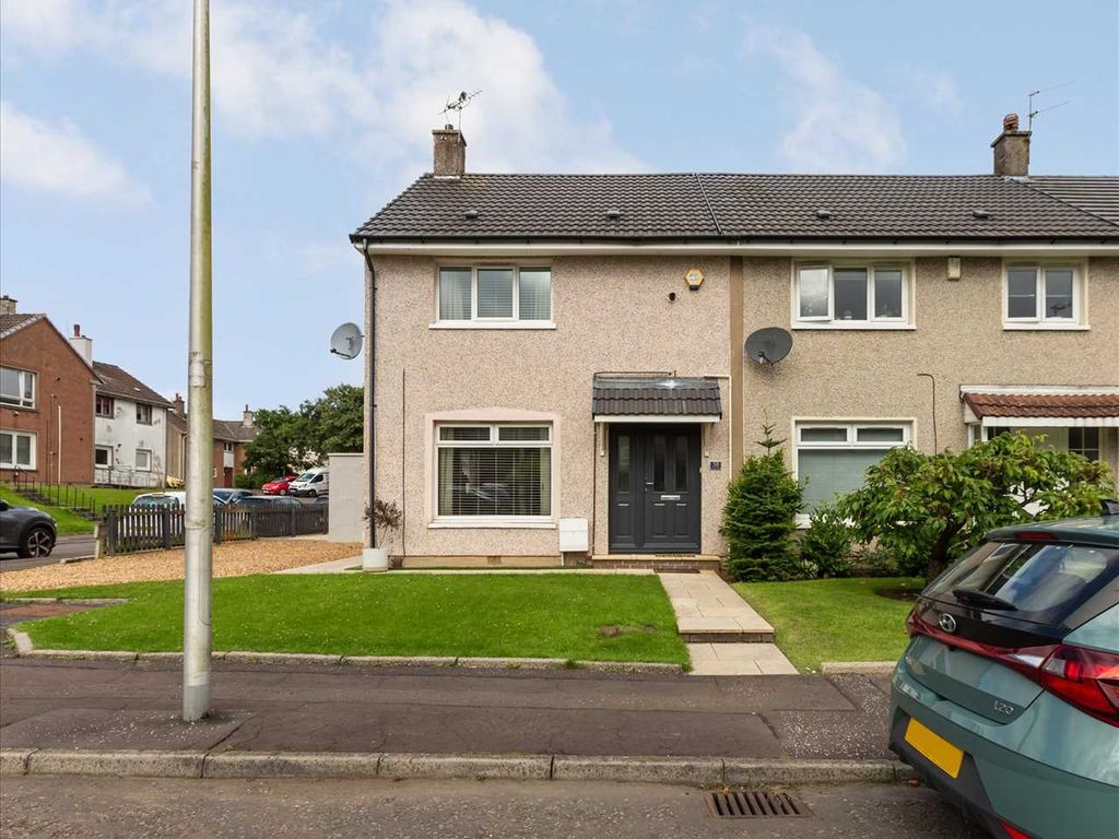 2 bed end terrace house for sale in Burncrooks Avenue, West Mains, East