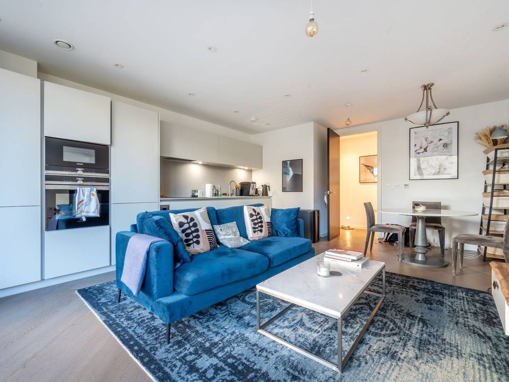 Snowsfields, London Bridge, London SE1  