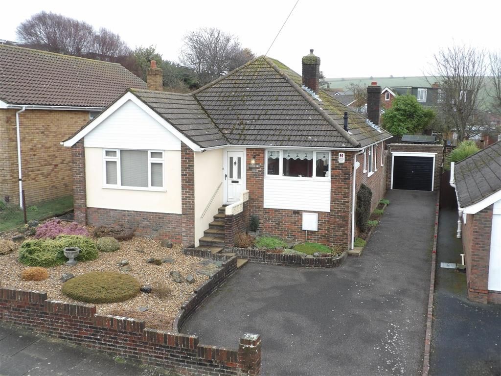 3 bed detached bungalow for sale in Selhurst Road, Woodingdean, East
