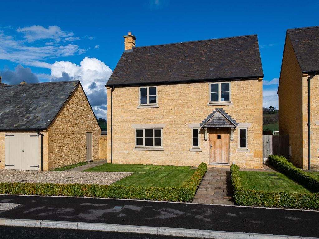 3 bed detached house for sale in Hidcote View, Mickleton, Chipping