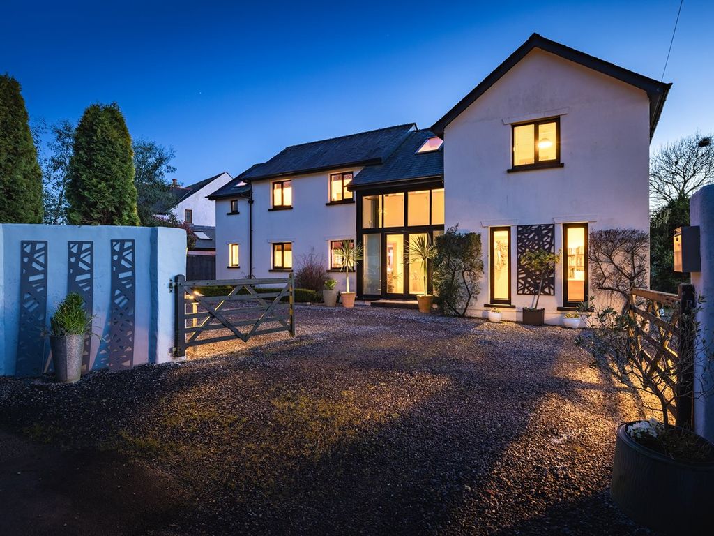 4 bed detached house for sale in Reynalton, Kilgetty SA68, £675,000